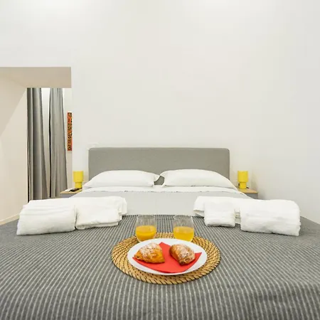 Easylife - - Ferrigni 20 - Chiaia